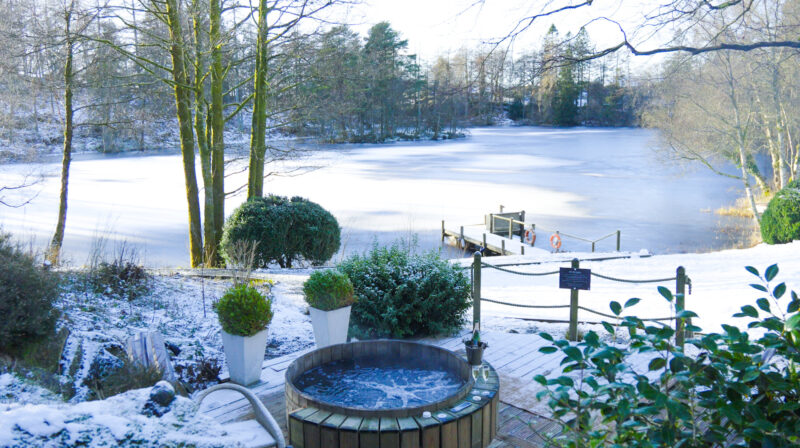 Hot Tub Winter Lake House